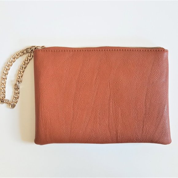 Co-lab vegan leather clutch with gold chain. - Picture 2 of 6